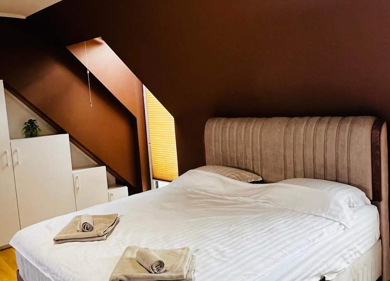 Apartment Heart & Honey - The Romantic Loft Plovdiv